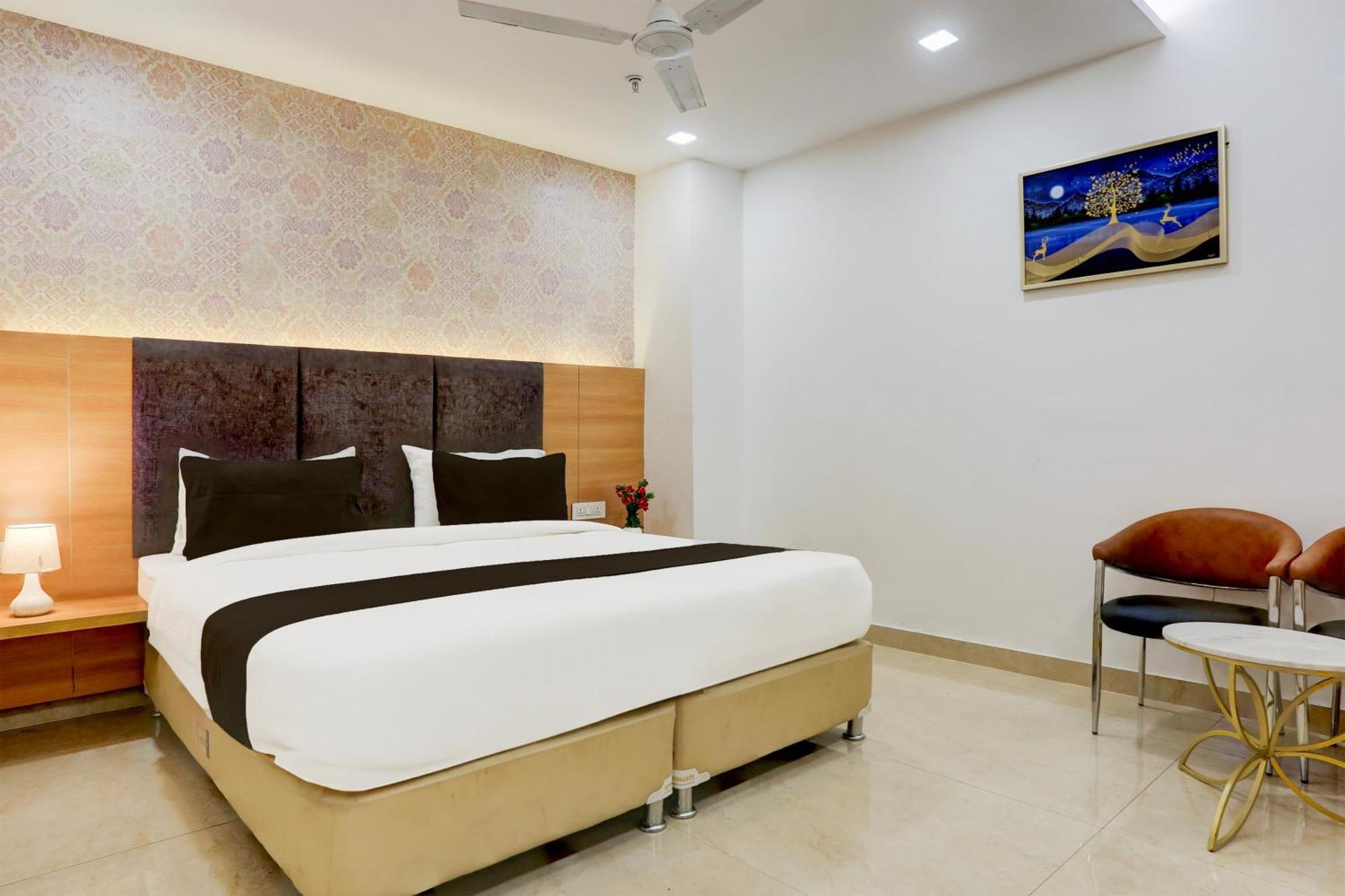 Palette Calista Premium Resort Samalkha Exterior photo